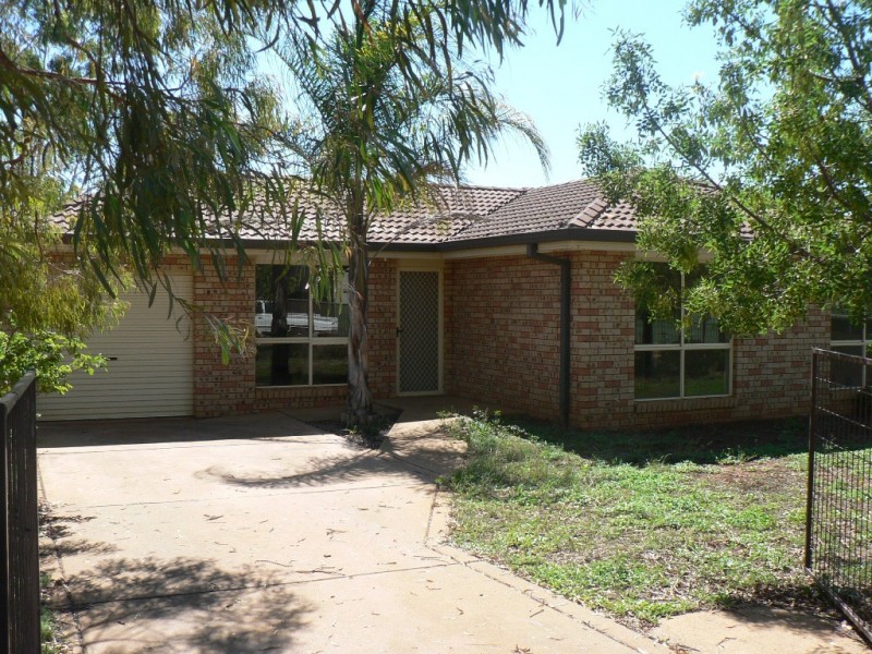 1 Salter Drive, Dubbo NSW 2830