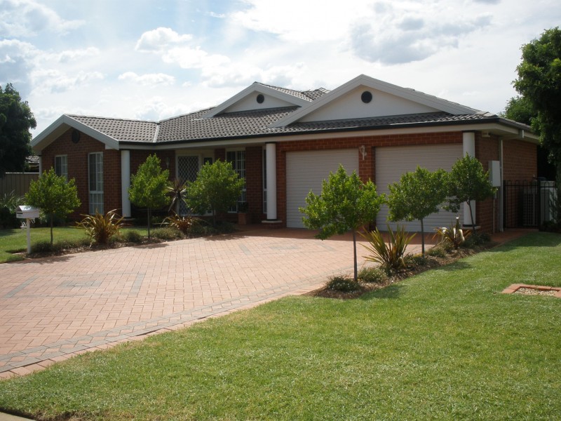 32  Castlereagh Ave, Dubbo NSW 2830
