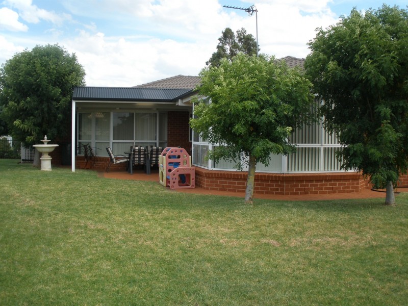 32  Castlereagh Ave, Dubbo NSW 2830