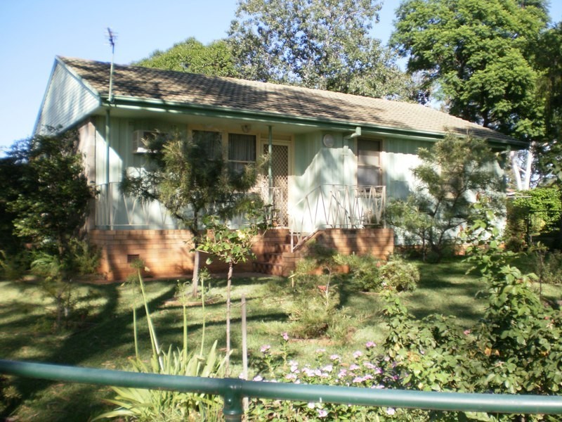 4 Cooinda Crescent, Dubbo NSW 2830