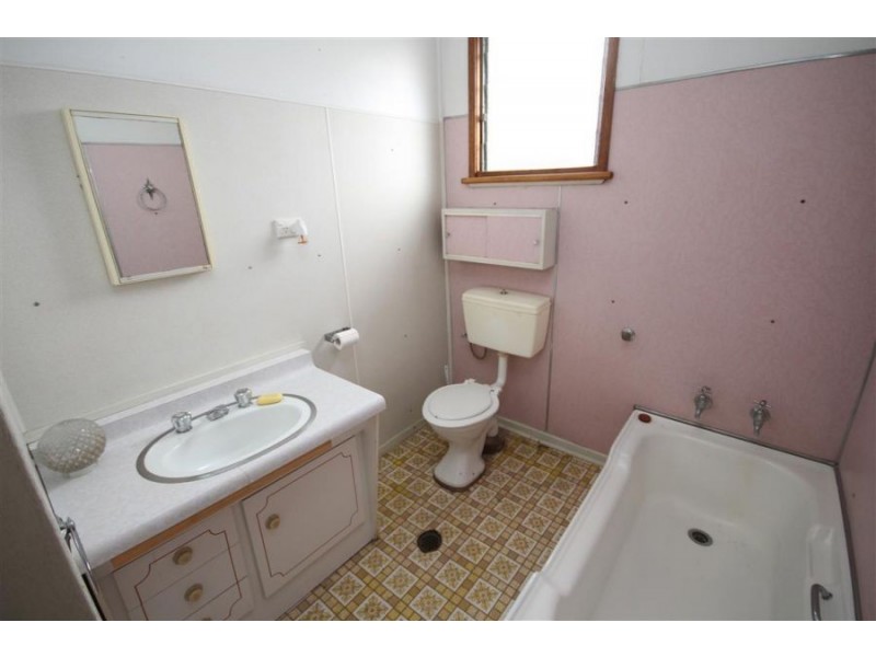 159 High Street, Tenterfield NSW 2372