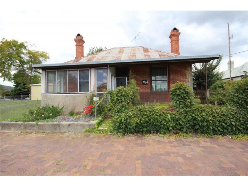 159 High Street, Tenterfield NSW 2372