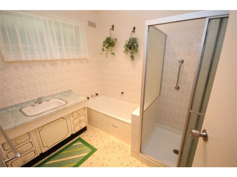 120 Pelham Street, Tenterfield NSW 2372