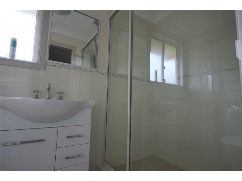 30 Miles Street, Tenterfield NSW 2372