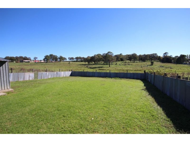36 Molesworth Street, Tenterfield NSW 2372