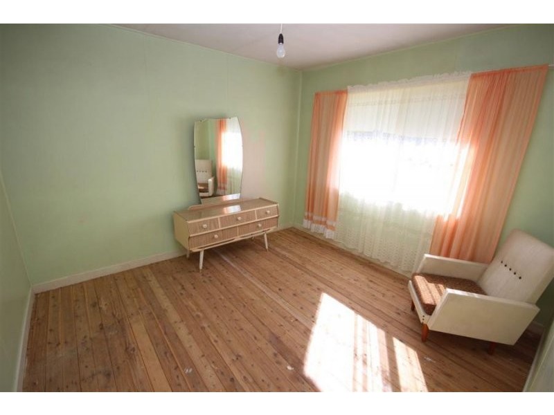 36 Molesworth Street, Tenterfield NSW 2372