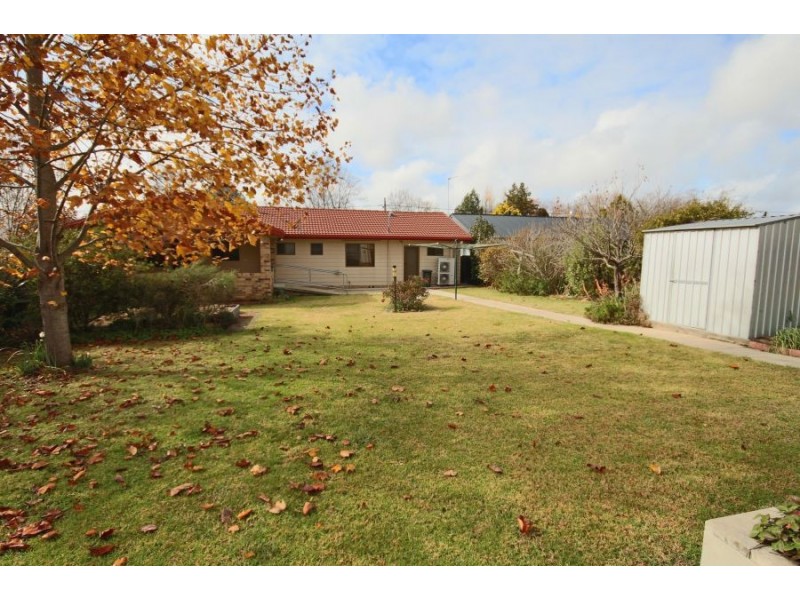 125 Bulwer Street, Tenterfield NSW 2372