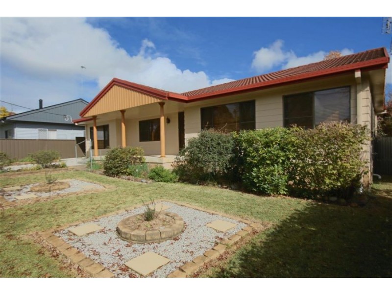 125 Bulwer Street, Tenterfield NSW 2372