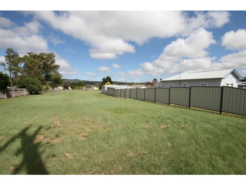 46 Logan, Tenterfield NSW 2372