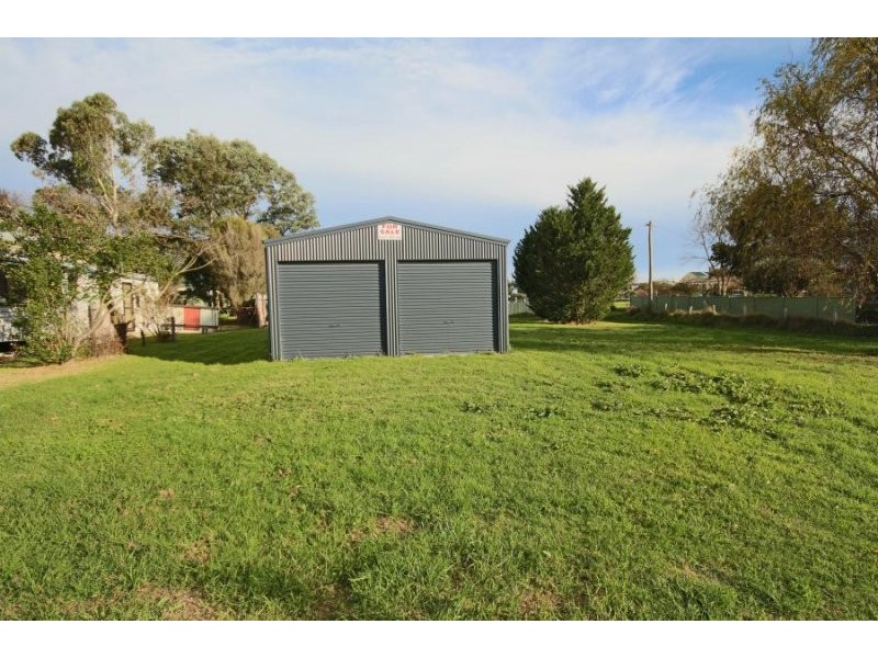123 Douglas Street, Tenterfield NSW 2372