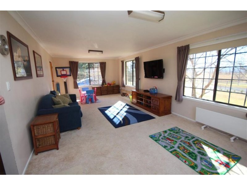 20 Aldershot Road, Tenterfield NSW 2372