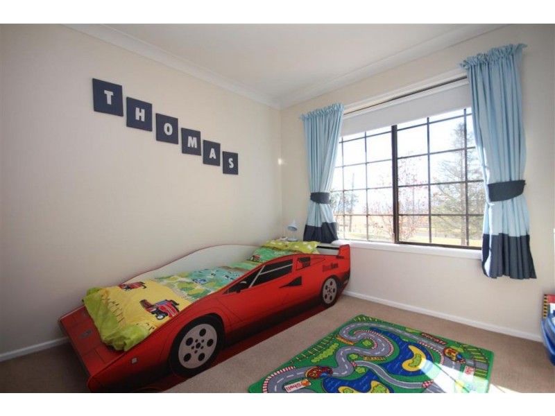 20 Aldershot Road, Tenterfield NSW 2372