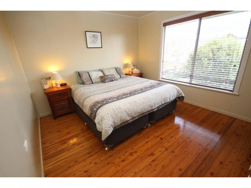 96 Martin Street, Tenterfield NSW 2372