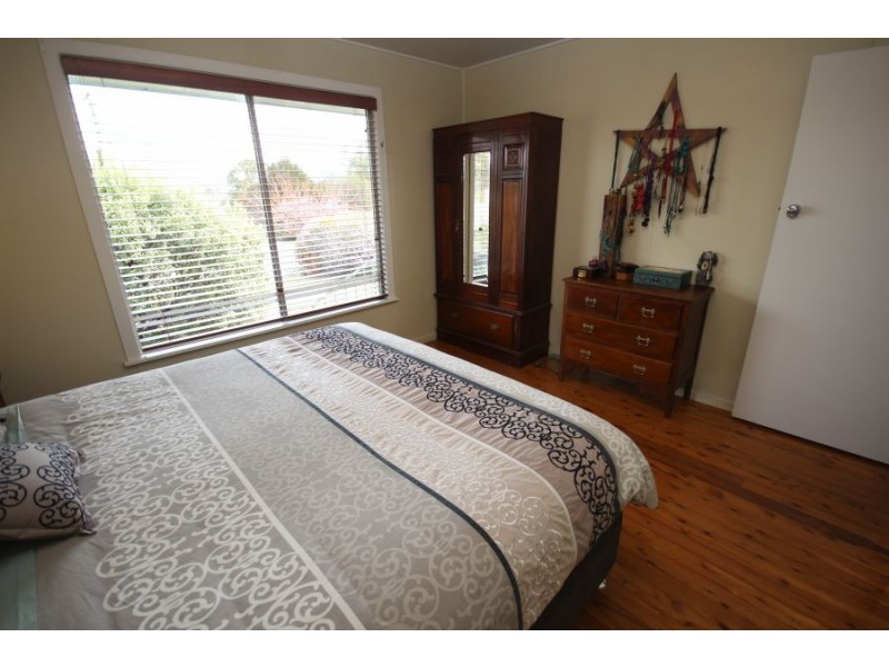 96 Martin Street, Tenterfield NSW 2372
