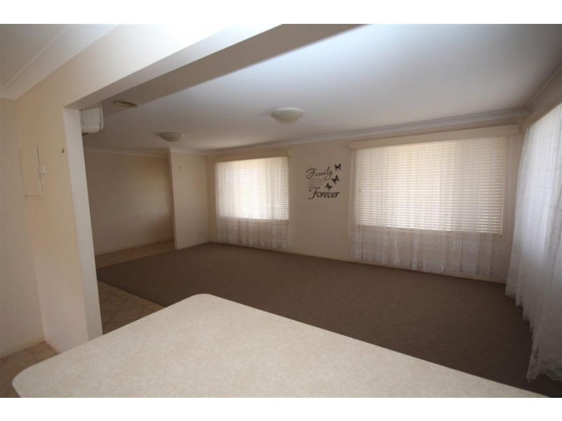 155 Petre Street, Tenterfield NSW 2372