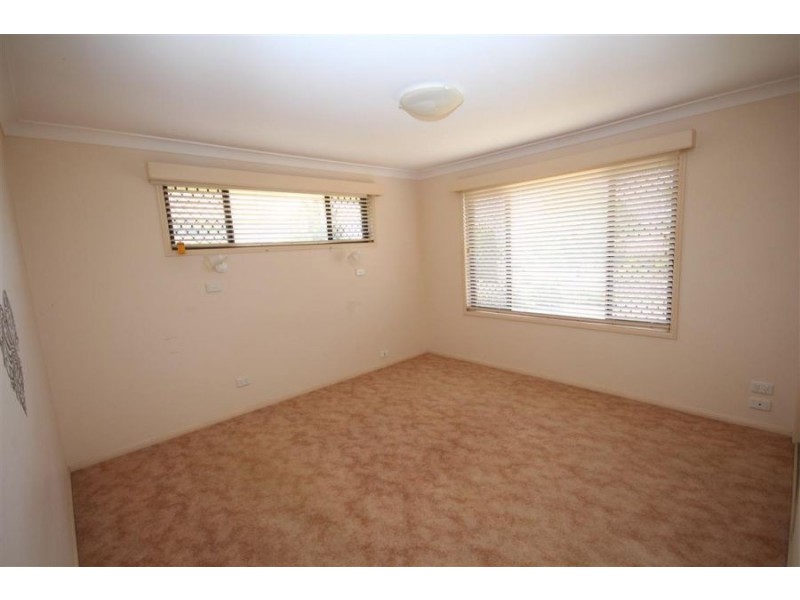 155 Petre Street, Tenterfield NSW 2372