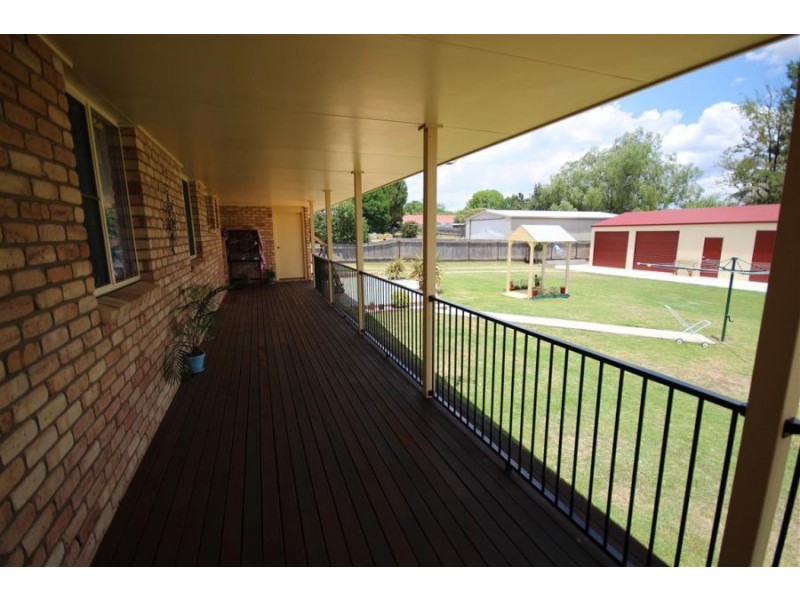 227 Bulwer Street, Tenterfield NSW 2372