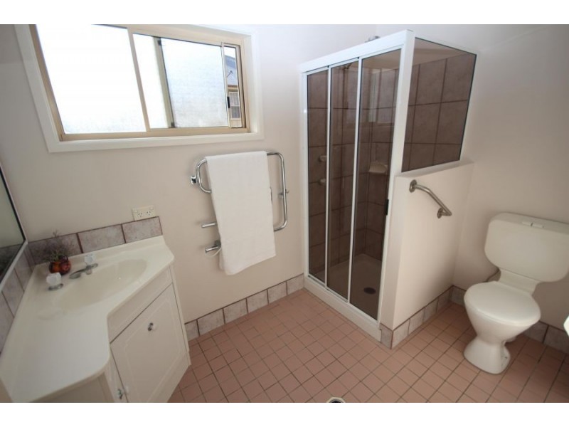 113 Molesworth Street, Tenterfield NSW 2372