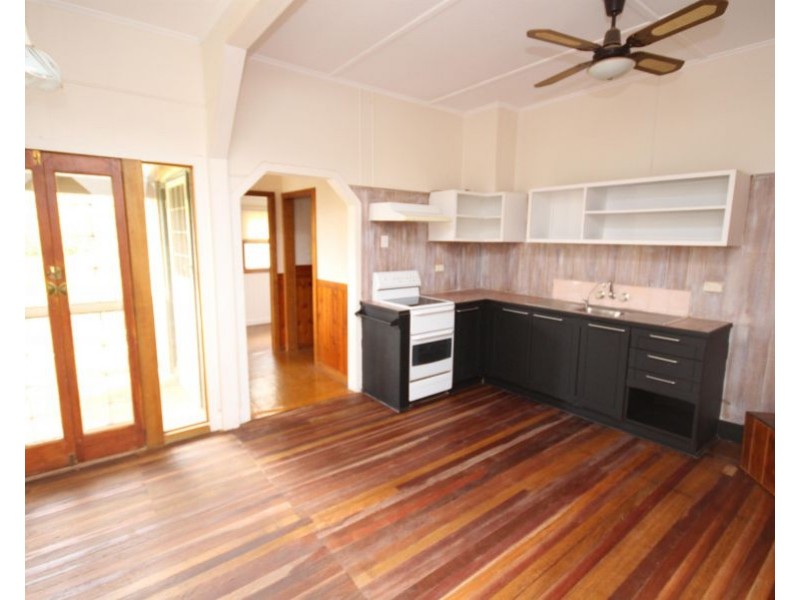 108 Miles street, Tenterfield NSW 2372