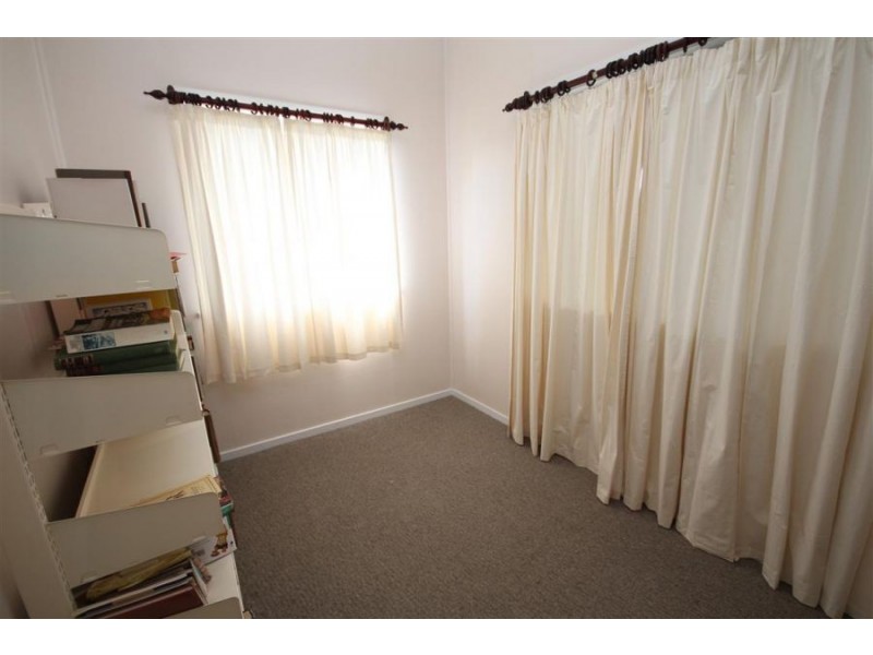 21 Phelhampton Cresent, Jennings NSW 2372