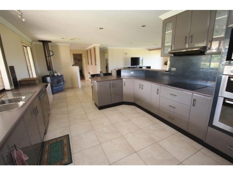 155 Millers Lane, Tenterfield NSW 2372