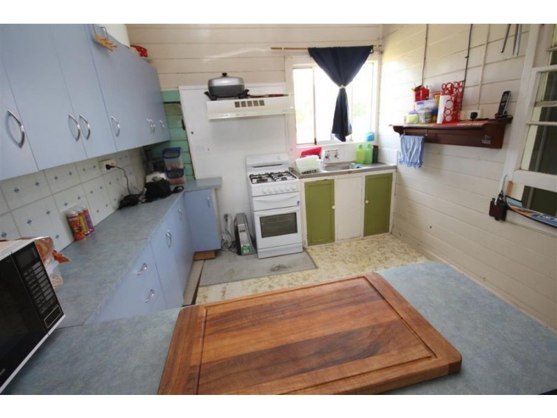 76 Pelham Street, Tenterfield NSW 2372