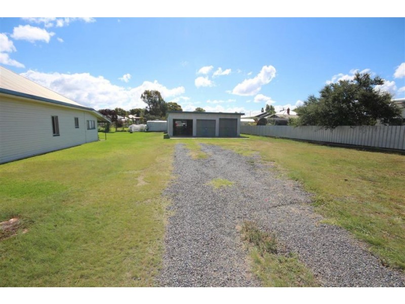 76 Pelham Street, Tenterfield NSW 2372