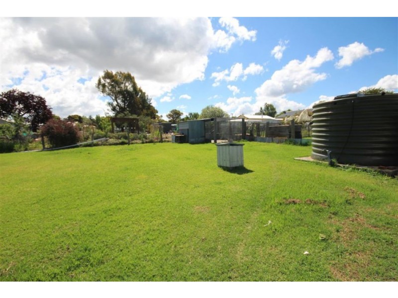 76 Pelham Street, Tenterfield NSW 2372