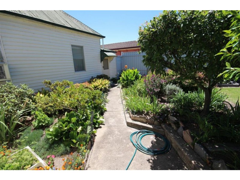 81 Miles Street, Tenterfield NSW 2372