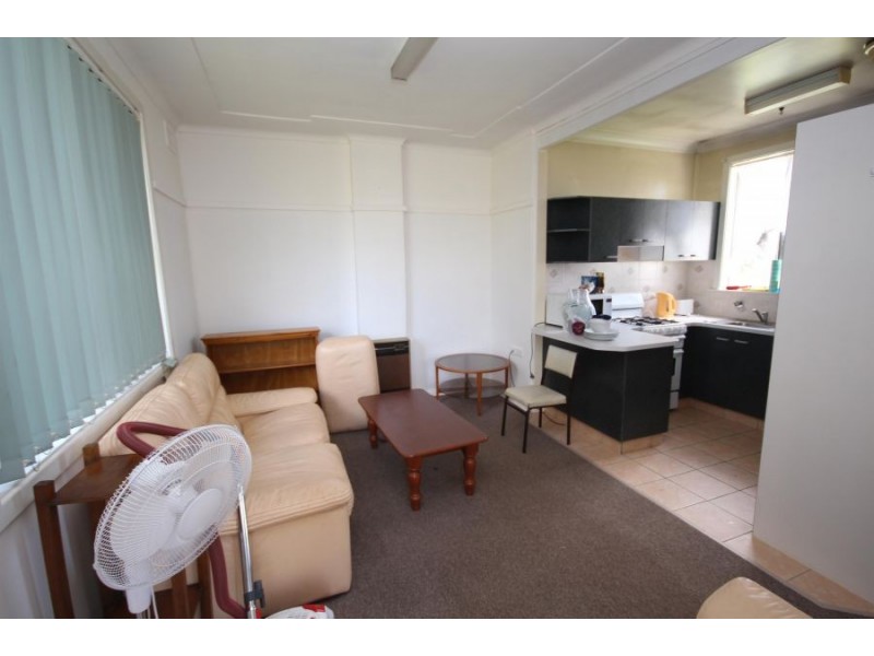 106 Douglas Street, Tenterfield NSW 2372