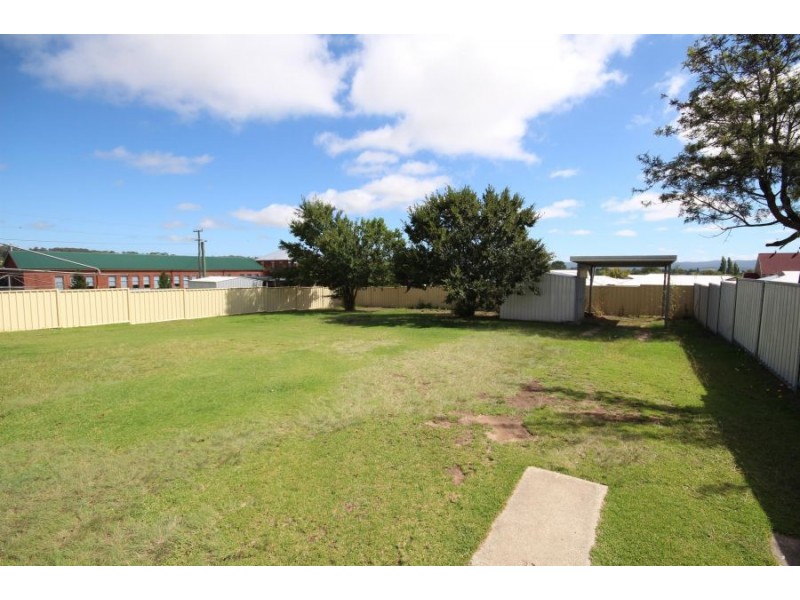 106 Douglas Street, Tenterfield NSW 2372