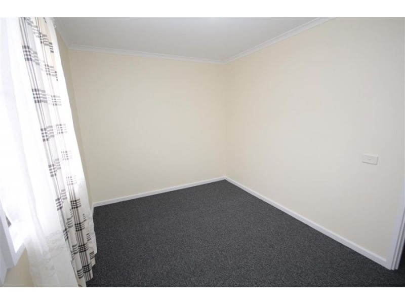 63 Logan Street, Tenterfield NSW 2372