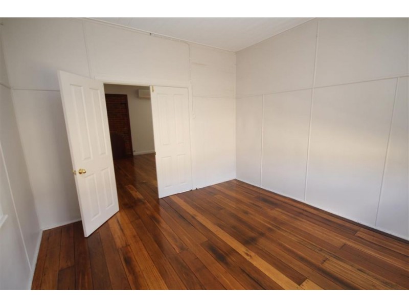 42 Margaret Street, Tenterfield NSW 2372