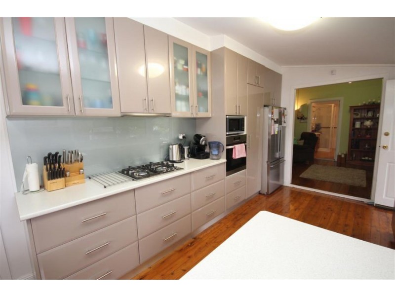 83 Martin Street, Tenterfield NSW 2372