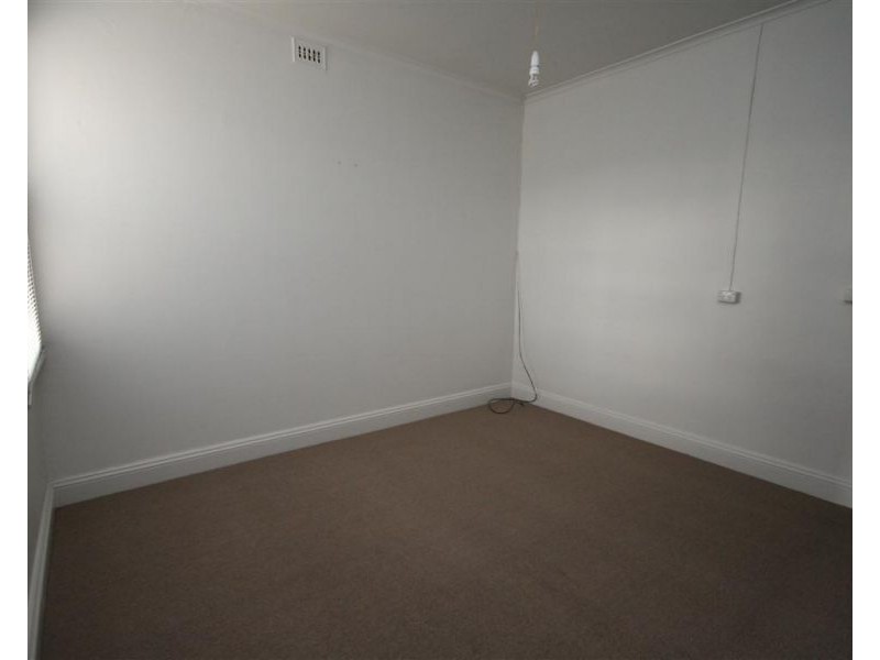 2/240 Rouse Street, Tenterfield NSW 2372