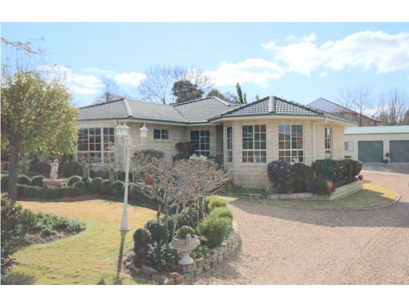 56 Petre Street, Tenterfield NSW 2372