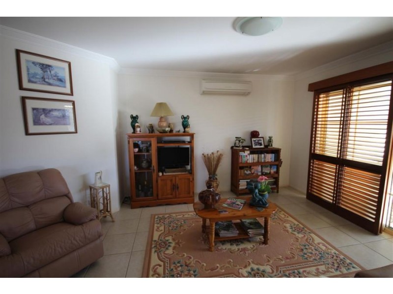 56 Petre Street, Tenterfield NSW 2372