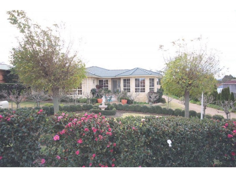 56 Petre Street, Tenterfield NSW 2372