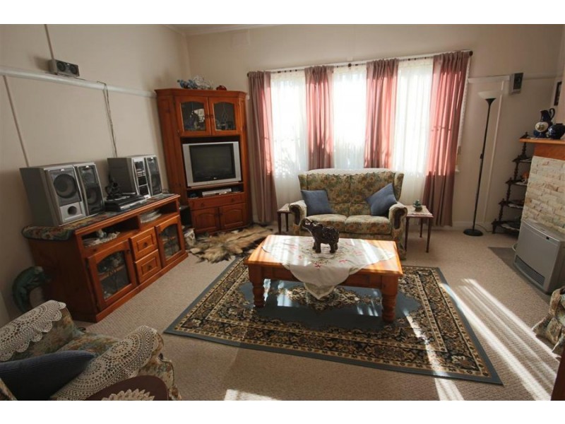191 Logan Street, Tenterfield NSW 2372
