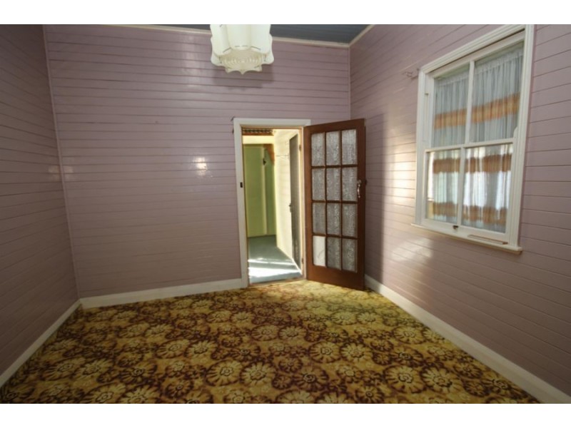 51 Molesworth Street, Tenterfield NSW 2372