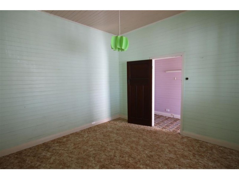 51 Molesworth Street, Tenterfield NSW 2372