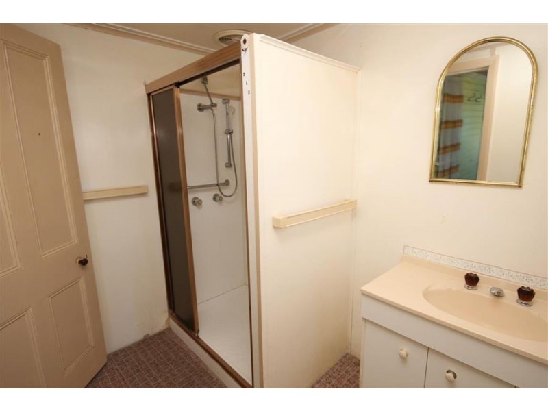 51 Molesworth Street, Tenterfield NSW 2372