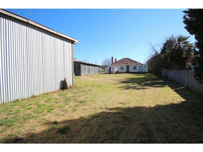 51 Molesworth Street, Tenterfield NSW 2372