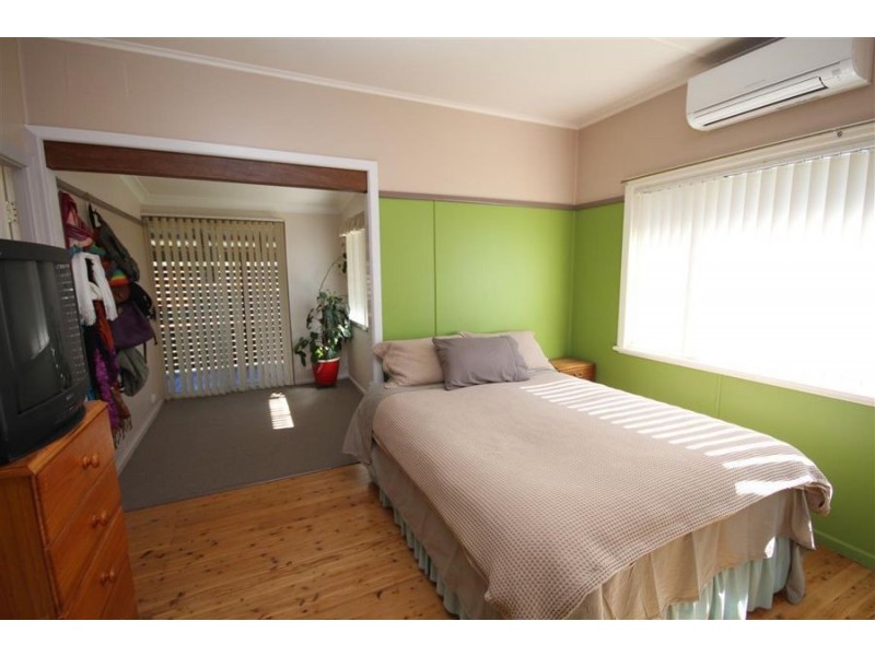 3 Clive Street, Tenterfield NSW 2372