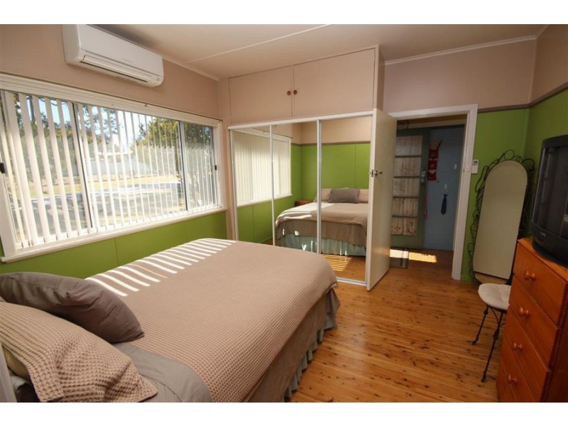 3 Clive Street, Tenterfield NSW 2372