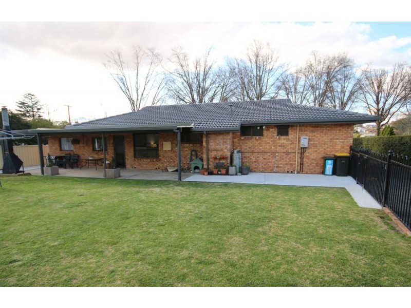 173 High Street, Tenterfield NSW 2372