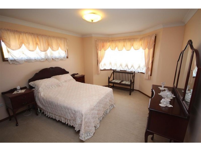 225 Logan Street, Tenterfield NSW 2372