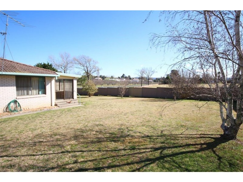 225 Logan Street, Tenterfield NSW 2372