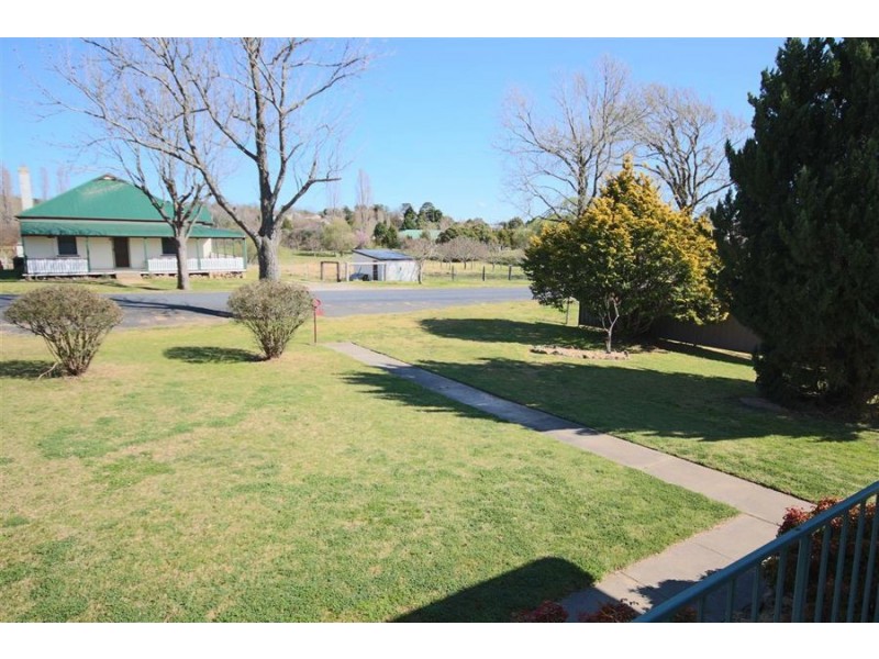 225 Logan Street, Tenterfield NSW 2372
