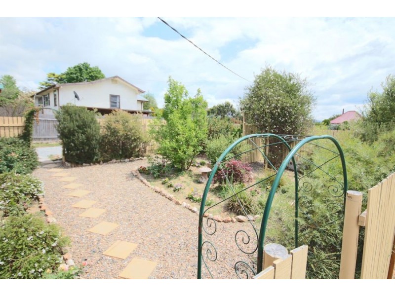 105 Cowper Street, Tenterfield NSW 2372